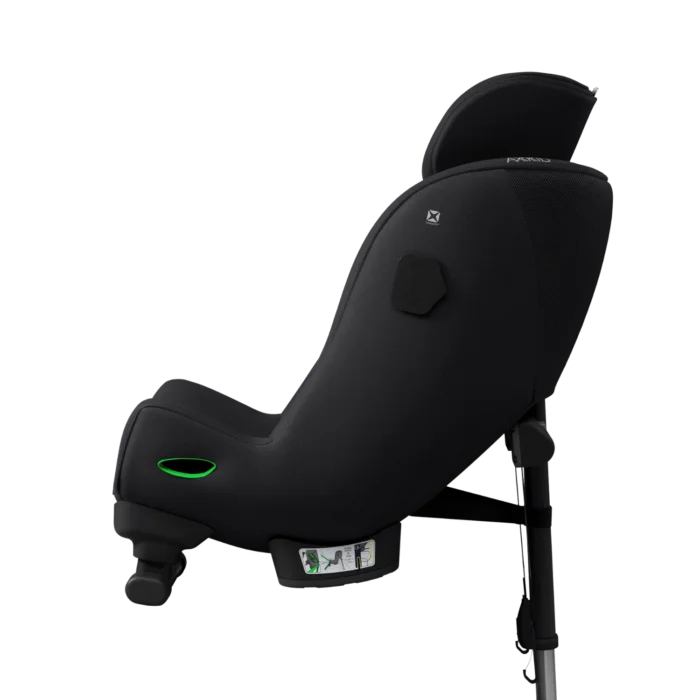 Bilbarnstolen Axkid Minikid 4 Max i svart för barn mellan 0 och 7 år