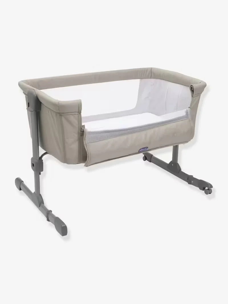Chicco Next2Me Essential Bedside Crib