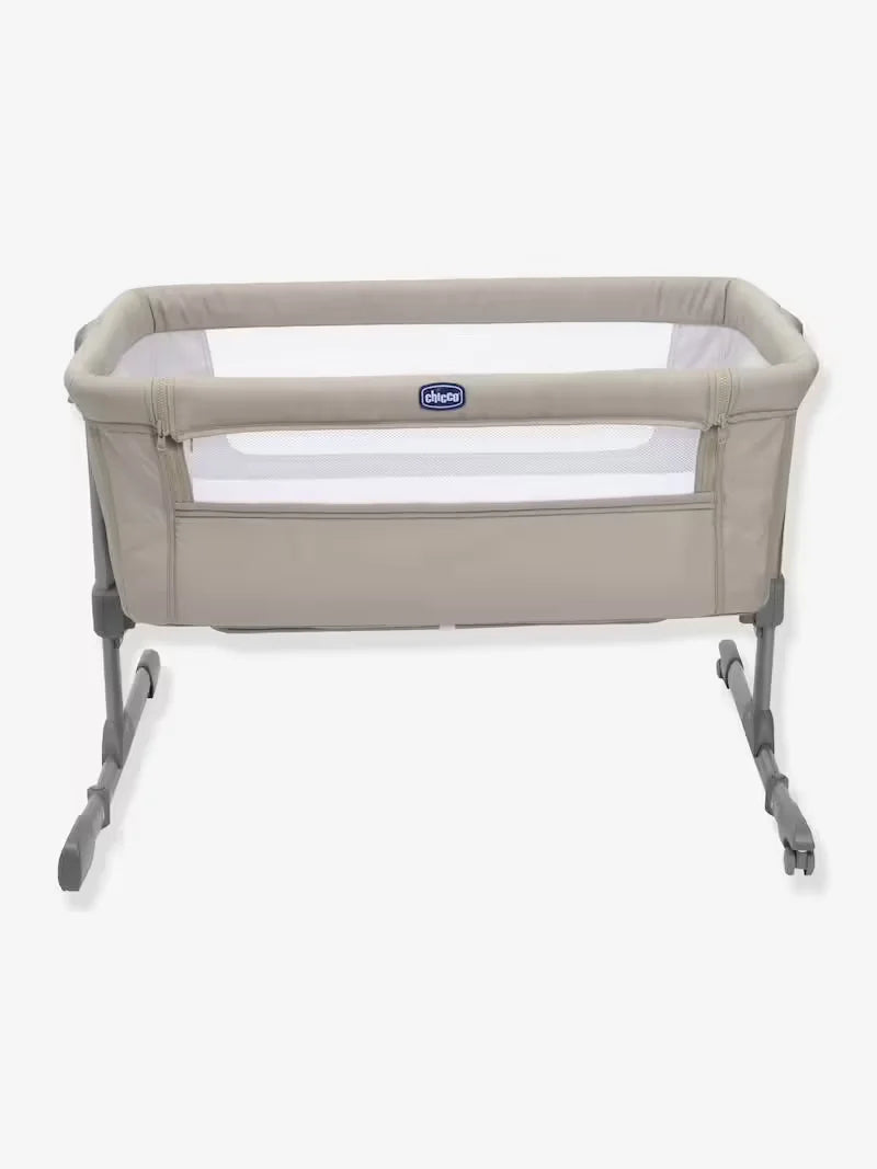 Chicco Next2Me Essential Bedside Crib
