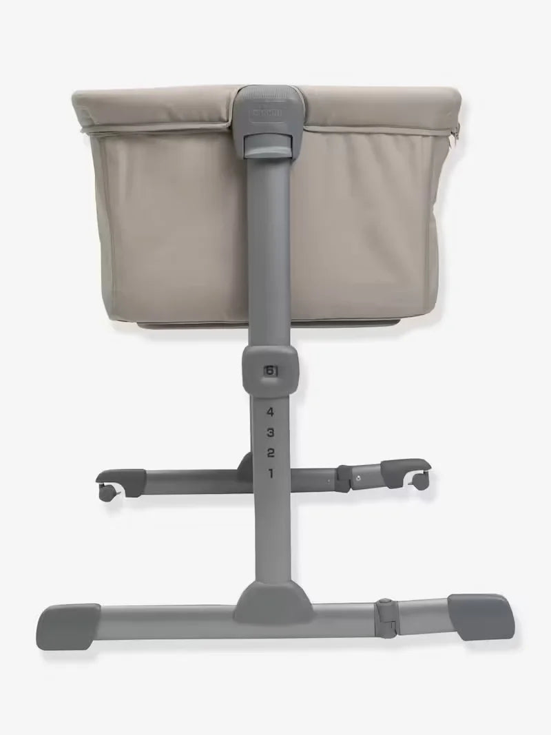 Chicco Next2Me Essential Bedside Crib