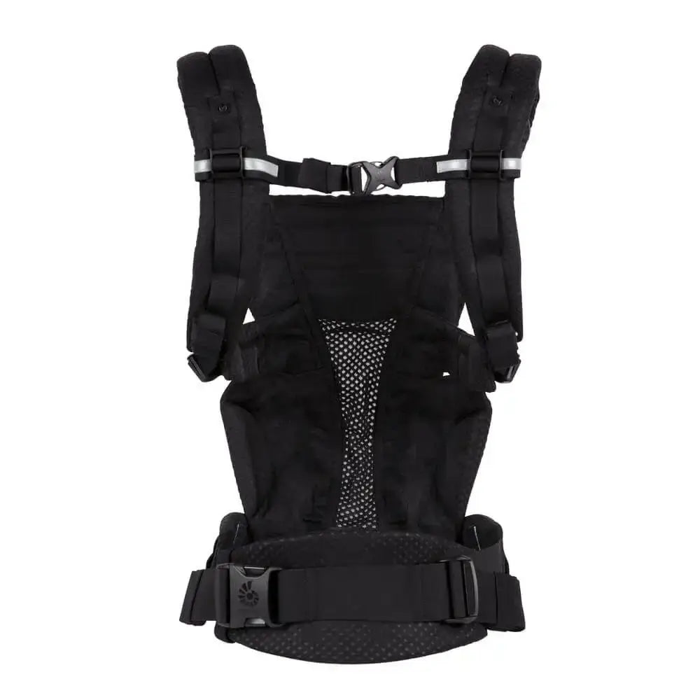 Hyr Ergobaby Omni Breeze Bärsele i Onyx Black av Parently
