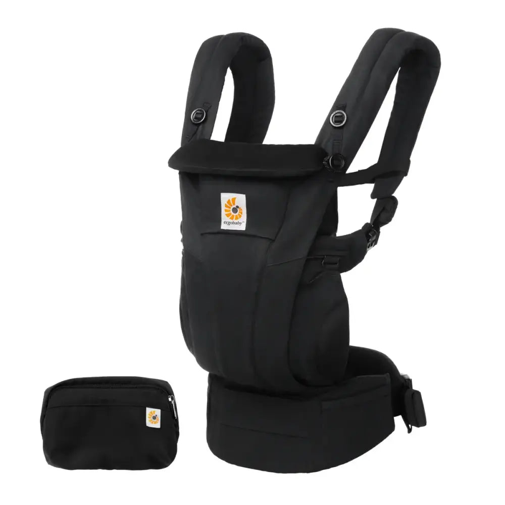 Hyr Ergobaby Omni Dream Bärsele i Onyx Black med avtagbar väska av Parently
