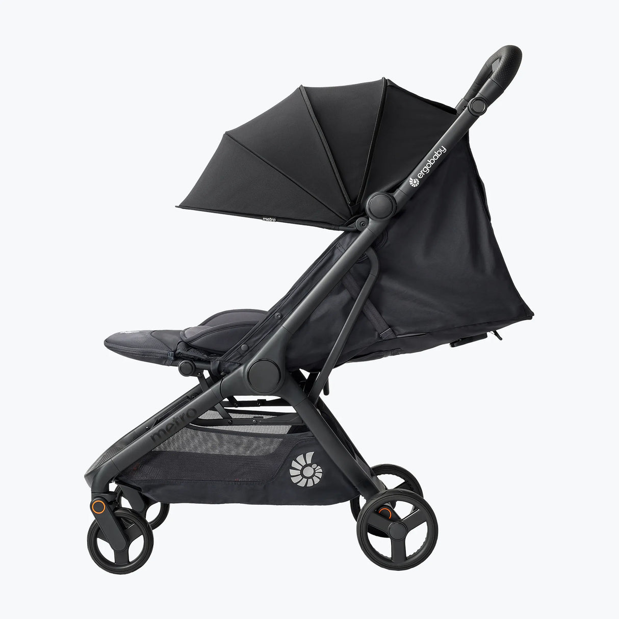 Ergobaby Metro 3 compact stroller