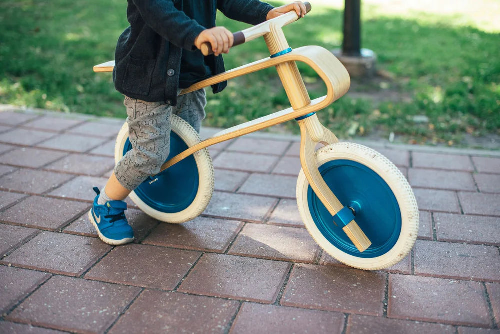 Hitta det perfekta barnlöpcykel och cykel