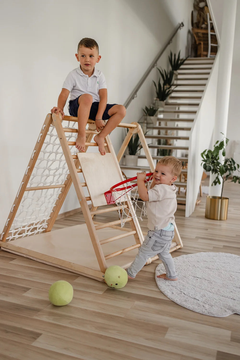 Cliff Pro Climbing Frame